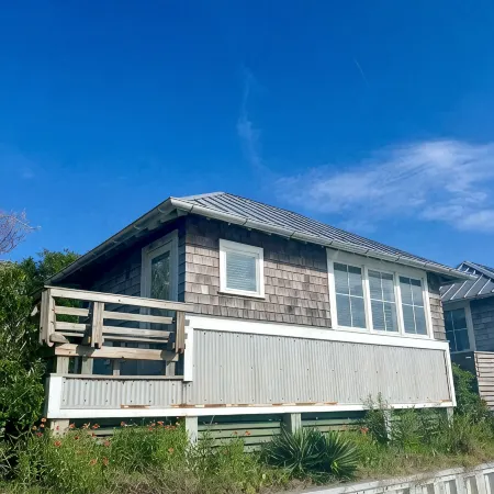 Charming Studio / Cottage in Marina BHI & Shoals Club Available