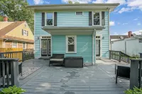 Hawthorn House Remodeled 3BR Walk to Town!