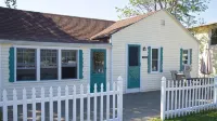 Squaw Lakefront Cottage minutes from Bank of NH Pavilion - 무료 와이파이