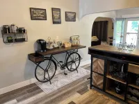 Thoughtfully remodeled Old Town 3-bedroom bungalow in charming Loveland, W/WIFI - Wifi