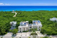 #1 Booked Largest Estate Villa in Tulum Region, Indoor Pool, Gym, Walk to Beach - فلل