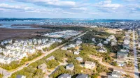 Ocean View Home-Easy Walk to Beach/Shops/Food-Pet Friendly-Just Off Ocean Ridge - Wi-Fi