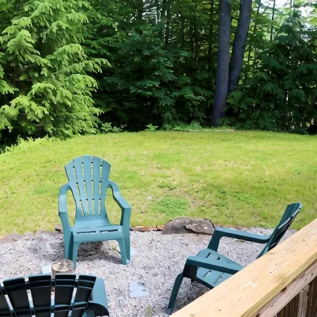 Waterville Estates! Private and peaceful yard, Sleeps 8, 3Br/2Ba, Fire Pit, Deck Отели в г. Кэмптон