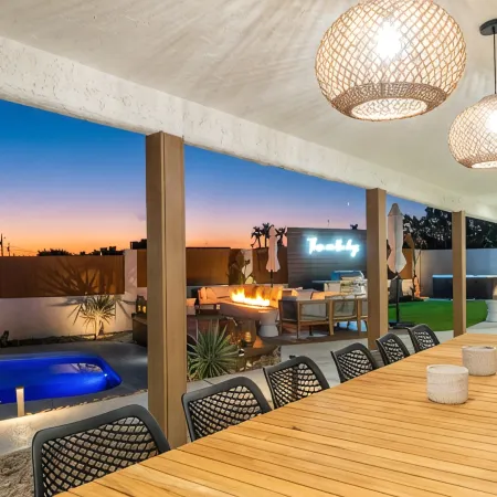 Luxury Pickleball Resort w/Heated Pool,Spa & Firepit, Slps 28 Near Marina