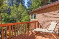 Relaxing redwood forest home with hot tub and sauna at Lagunitas Creek - 3 ดาว
