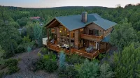 Beautiful 5 Bedroom 3500sf Cabin in Torreon Golf Community in Show Low