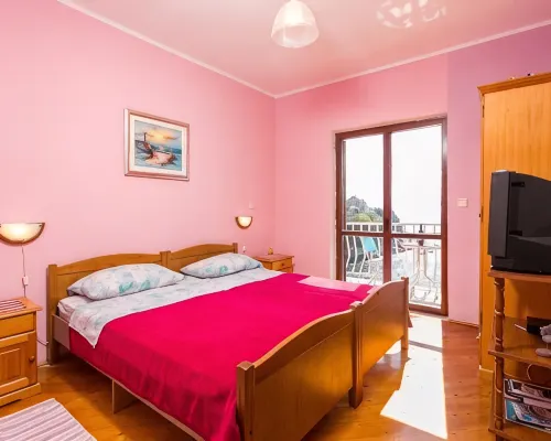 Apartments Neve Hotels in Zaton