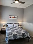 Fully renovated 3 bed, 2 bath home - 4성급