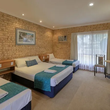 Mulga Country Motor Inn