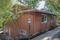 Convenient Lakeview 1 bed 1 bath home in Bellevue - 2-Star