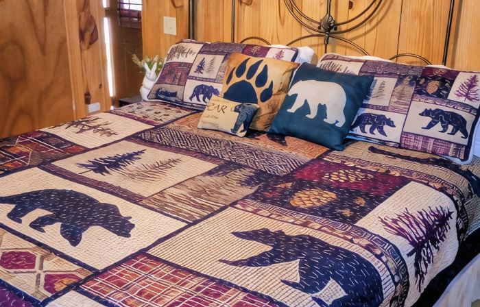 Stunning  Cabin. On a Mountain Ridge! Perfect vacation getaway for all ages!