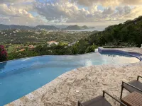 The View has amazing vistas and an infinity pool Отели в г. 