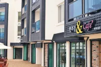 Glories Pension - Beach