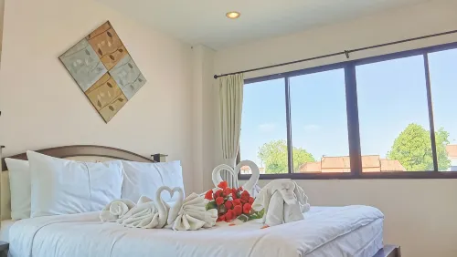 The Guest Hotel & Hostel - Capsule Hotels