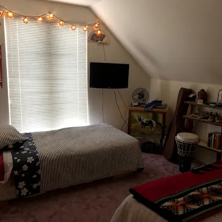 AFFORDABLE Glorified Basecamp -"The Bird House"