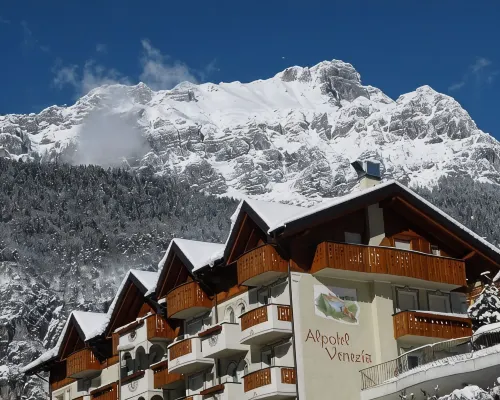 Alpotel Dolomiten Hotels in Molveno