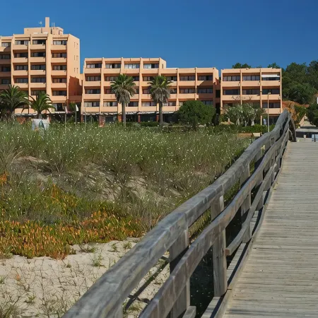 Meia Praia Lagos - Beach Club Apartments