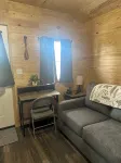 Bassmasters - Cozy 1-bedroom cabin with WiFi, AC in fabulous Stevenson - 2-Star