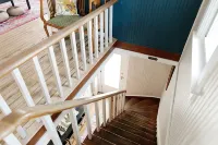 Maison 704; A Downtown Charlevoix Vintage Charmer
