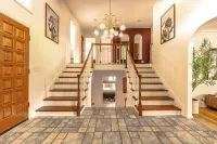 2 Hot Tubs, Firepit, Gameroom, 4mi to Buffalo Trace - Homestays