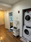 Posh 2BR/2BA King Bed! Free Parking! 30 Min to NYC - Apartments