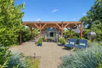 1-bedroom vacation guest cottage minutes from the famous Sonoma square - Private Pools