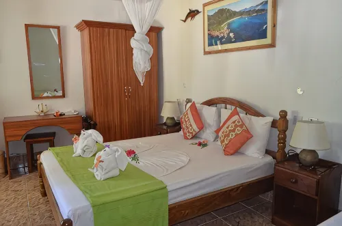 Rising Sun Guesthouse - พร้อมระเบียง