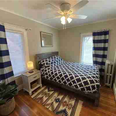 3-bedroom house 5 min to Falls & park Rooms
