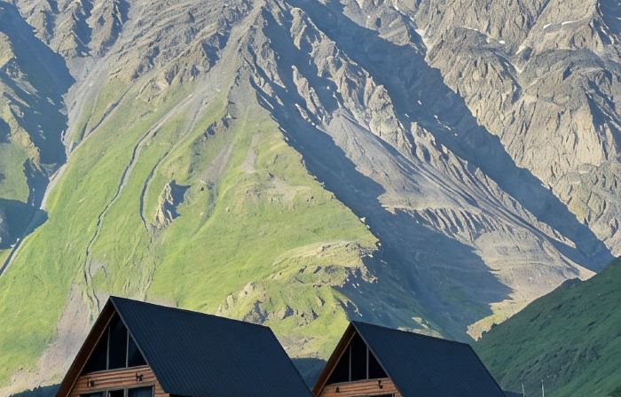 Traveler's Cottages in Kazbegi
