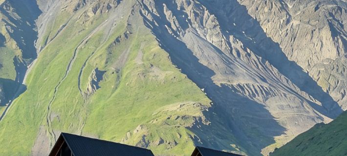 Traveler's Cottages in Kazbegi 斯提潘茨明達酒店