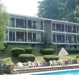 Publick House Historic Inn and Country Motor Lodge - Pools