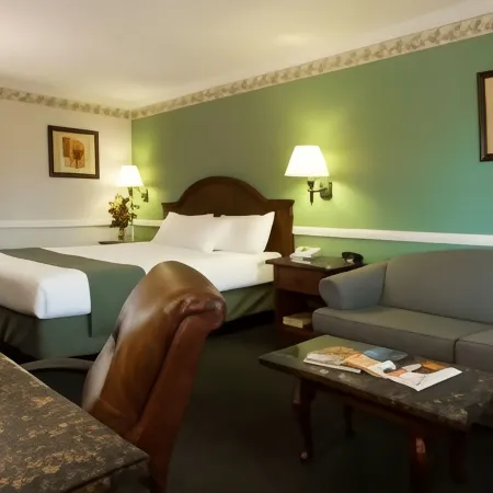 Dynasty Suites Hotel