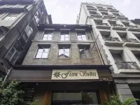 芙勞拉套房飯店 聖托馬斯大教堂附近的飯店