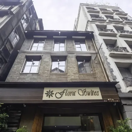 Hotel Flora Suites - Fort Отели рядом с достопримечательностью «Марин Лайнс»