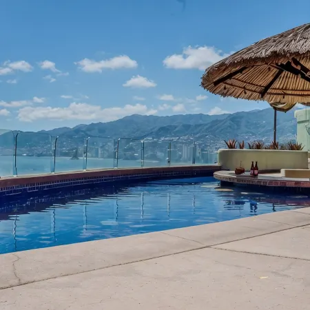 3 Sunsets, Pet Friendly Ocean View in Brisas