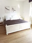 Haus Meereswind Esens, 3 Bedrooms, Conservatory with Fireplace