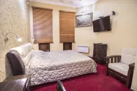 Kayut Kompania Mini Hotel - Mountain view