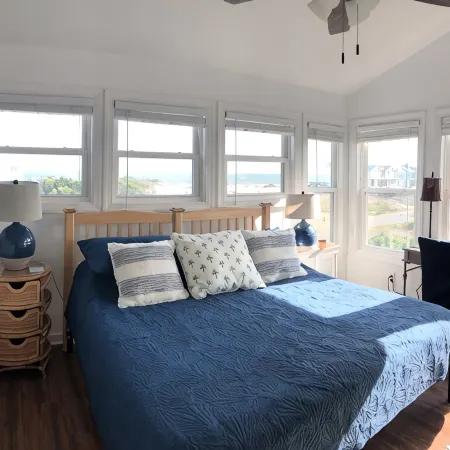 Amazing Location and Renovated! 2nd Row - Across from Beach Access
