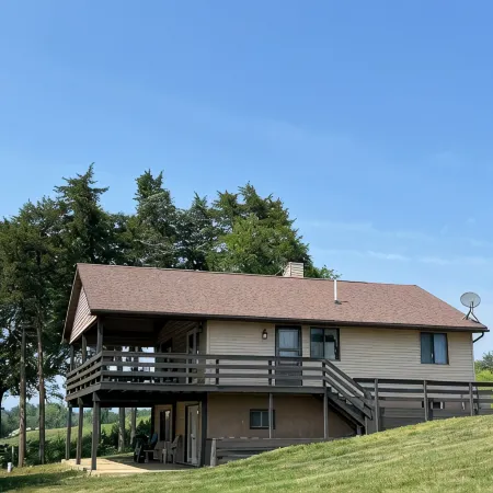 Beautiful house on Lake Rathbun with in-ground pool & 50-amp camper hookup