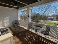 Schmitz Bed & Breakfast - Pet Friendly