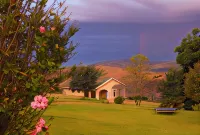 Thaba Tsweni Lodge & Safaris - Pet Friendly