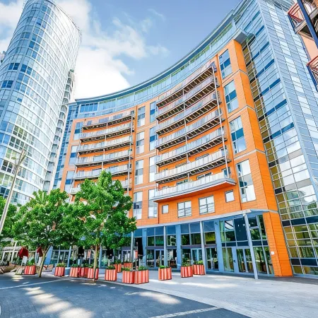 Gunwharf Quays Apartments Отели рядом с достопримечательностью «Порт Солент»