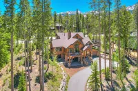 Peak 8 Luxury- 6Bed /6.5Baths Sleeps 14 in 11 beds, Hot tub + Sauna + Pool table - 4-Star