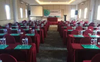 Front One Inn Kediri - Wifi