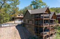 Sunrock Mountain Dream I & II ~ 2 SideBySide Luxury Cabins - Chalets
