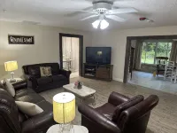 ONE OF KIND PROPERTY - 6 bedrooms & 6.5 bathrooms Private & spacious - Wifi