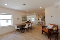 Modern Spacious Beach Getaway + Private Deck -- 604 #5 - Boutique