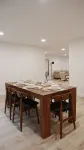 Haven Guesthouse in Milwaukie - 2 Bedroom & 2 Bathroom with Fenced Backyard - chambre d’hôtes