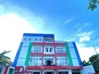 DJ Hotel Hotel di Kabupaten Muna