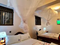 Hotel Komar Hotels in Erute